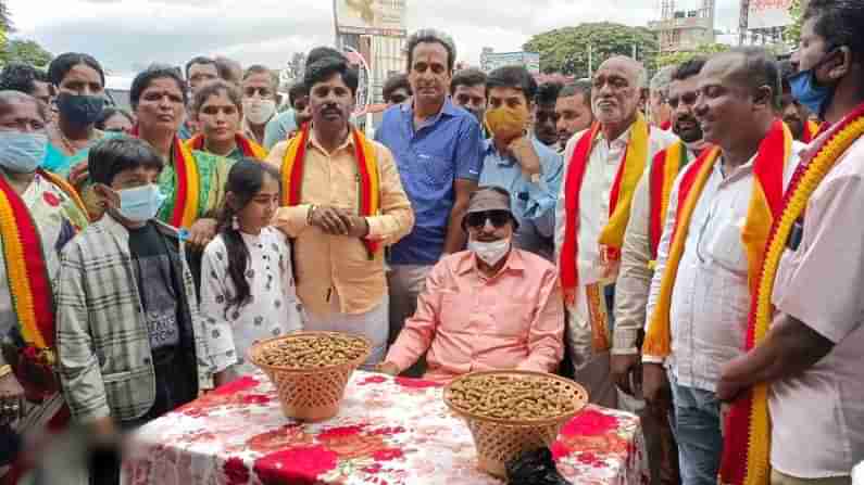 ಬೂಟು ಏಟು ತಿಂದ ದಿನವನ್ನೇ ಜನ್ಮದಿನ ಎಂದು ಆಚರಣೆ ಮಾಡಿಕೊಳ್ಳುತ್ತಾರೆ ವಾಟಾಳ್ ನಾಗರಾಜ್!