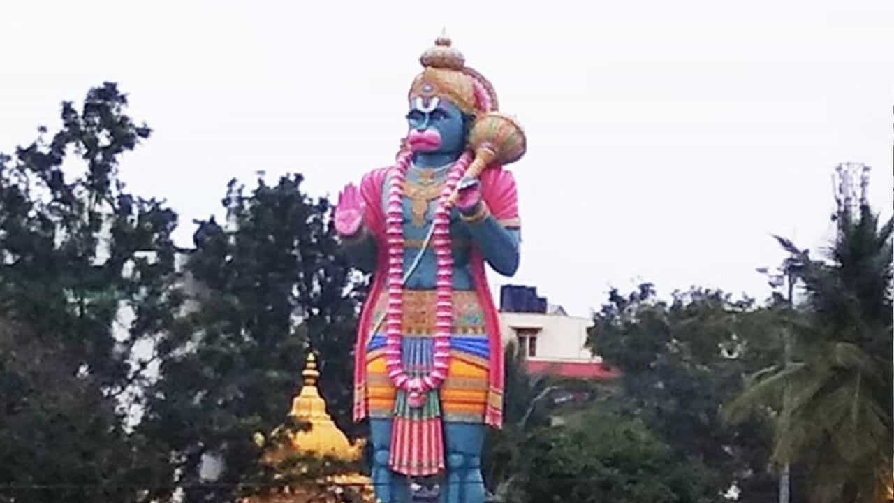 ಅನಧಿಕೃತ ಪ್ರಾರ್ಥನಾ ಮಂದಿರಗಳ ತೆರವು; 80 ವರ್ಷಕ್ಕೂ ಹಿಂದಿನ ಆಂಜನೇಯ ದೇವಸ್ಥಾನದ ಮೇಲೂ ಕಣ್ಣು ಅನಧಿಕೃತ ಪ್ರಾರ್ಥನಾ ಮಂದಿರಗಳ ತೆರವು; 80 ವರ್ಷಕ್ಕೂ ಹಿಂದಿನ ಆಂಜನೇಯ ದೇವಸ್ಥಾನದ ಮೇಲೂ ಕಣ್ಣು