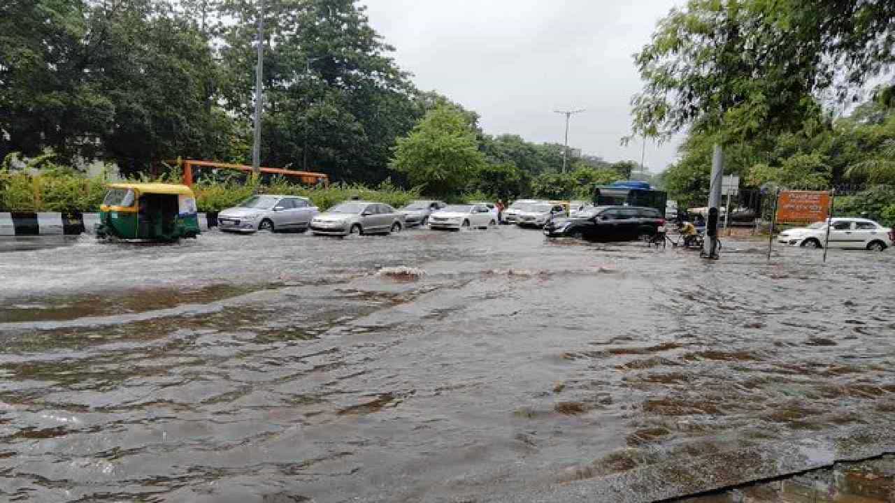 Karnataka Rain: ಸೆ. 17ರವರೆಗೂ ಕರ್ನಾಟಕದಲ್ಲಿ ಮಳೆ ಆರ್ಭಟ; ಕರಾವಳಿ, ಮಲೆನಾಡಿನಲ್ಲಿ ಇಂದು ಆರೆಂಜ್ ಅಲರ್ಟ್ Karnataka Rain: ಸೆ. 17ರವರೆಗೂ ಕರ್ನಾಟಕದಲ್ಲಿ ಮಳೆ ಆರ್ಭಟ; ಕರಾವಳಿ, ಮಲೆನಾಡಿನಲ್ಲಿ ಇಂದು ಆರೆಂಜ್ ಅಲರ್ಟ್