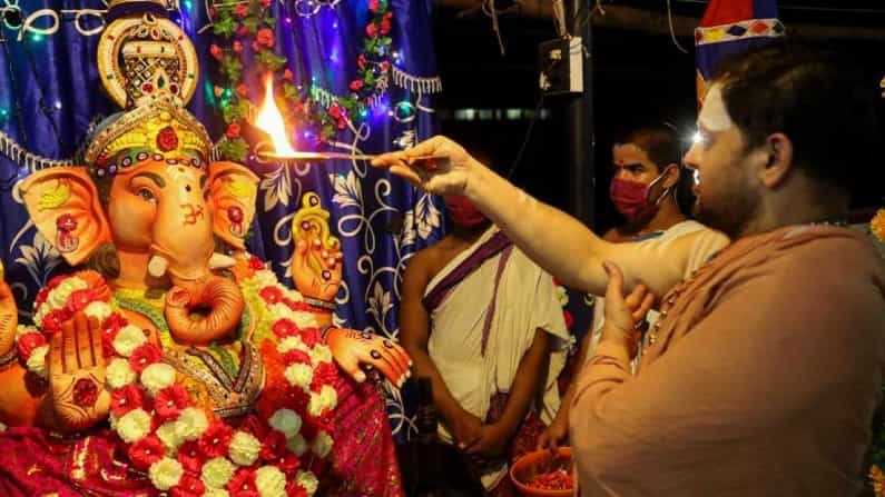 ಗಣೇಶನನ್ನು ಮನೆಗೆ ಕರೆತರುವಾಗ ಅಕ್ಷತೆ ಬಳಸುತ್ತಾರೆ ಯಾಕೆ? ಮಧ್ಯಾಹ್ನದ ಪೂಜೆ ವಿನಾಯಕನಿಗೆ ಶ್ರೇಷ್ಠ ಏಕೆ? ಗಣೇಶನನ್ನು ಮನೆಗೆ ಕರೆತರುವಾಗ ಅಕ್ಷತೆ ಬಳಸುತ್ತಾರೆ ಯಾಕೆ? ಮಧ್ಯಾಹ್ನದ ಪೂಜೆ ವಿನಾಯಕನಿಗೆ ಶ್ರೇಷ್ಠ ಏಕೆ?