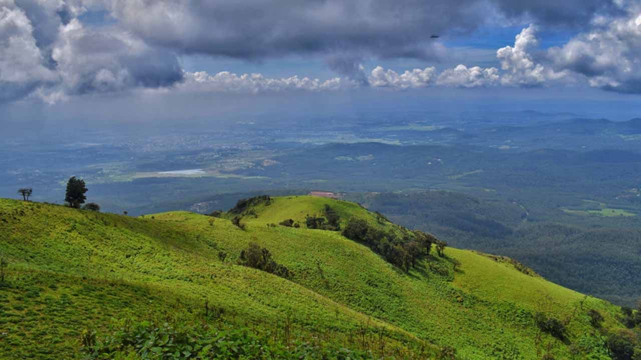 ಪ್ರವಾಸಕ್ಕೆ ತೆರಳುವ ಆಲೋಚನೆ ಇದ್ದರೆ ಕೊಡಗಿನ ಈ 15 ಸ್ಥಳಗಳಿಗೆ ಒಮ್ಮೆ ಭೇಟಿ ನೀಡಿ