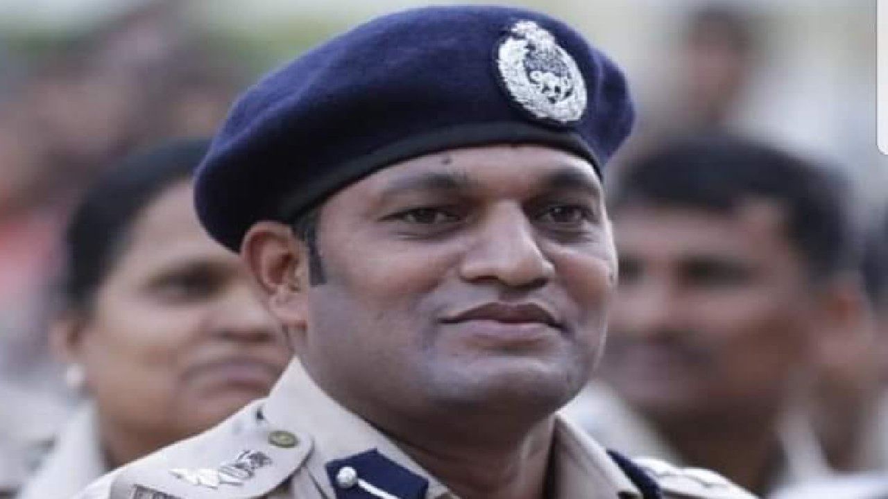 India Detectives: ಇಂಡಿಯಾ ಡಿಟೆಕ್ಟಿವ್ಸ್ ಸೀರೀಸ್ನ ರೋಚಕ ಕಹಾನಿ ಬಿಚ್ಚಿಟ್ಟ ಐಪಿಎಸ್ ಅಧಿಕಾರಿ ಶಶಿಕುಮಾರ್ India Detectives: ಇಂಡಿಯಾ ಡಿಟೆಕ್ಟಿವ್ಸ್ ಸೀರೀಸ್ನ ರೋಚಕ ಕಹಾನಿ ಬಿಚ್ಚಿಟ್ಟ ಐಪಿಎಸ್ ಅಧಿಕಾರಿ ಶಶಿಕುಮಾರ್