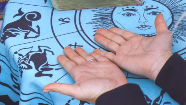 know your married life when the situation of second marriage comes in the life according to palmistry