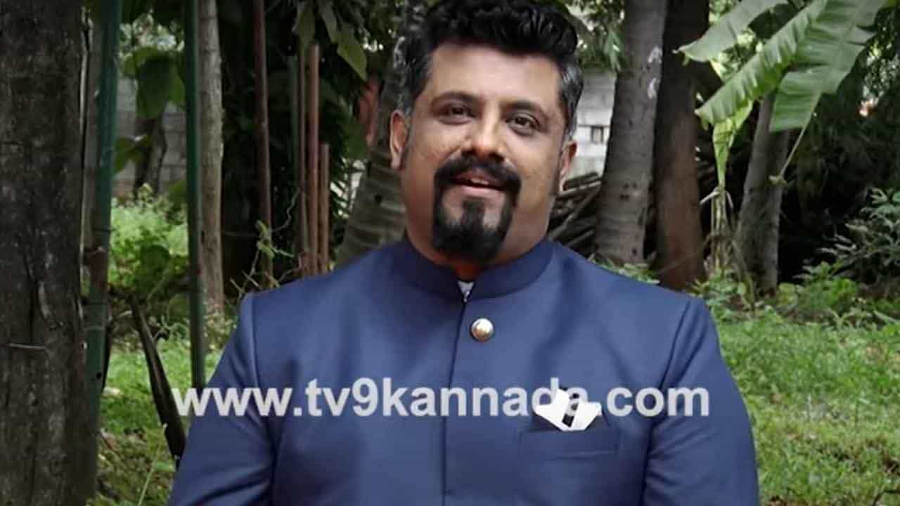 ‘ನಾನು ಒಂದೇ ತರ ಹಾಡ್ತೀನಿ ಎಂದು ಜನ ಹೇಳ್ತಾರೆ’: ರಘು ದೀಕ್ಷಿತ್ ‘ನಾನು ಒಂದೇ ತರ ಹಾಡ್ತೀನಿ ಎಂದು ಜನ ಹೇಳ್ತಾರೆ’: ರಘು ದೀಕ್ಷಿತ್