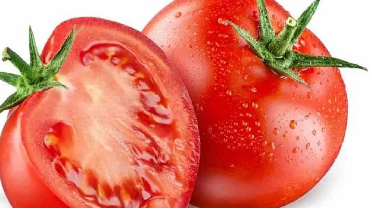 Tomato Benefits: ಟೊಮೆಟೊ ಈ ನಾಲ್ಕು ಆರೋಗ್ಯ ಸಮಸ್ಯೆಗಳಿಗೆ ರಾಮಬಾಣ Tomato Benefits: ಟೊಮೆಟೊ ಈ ನಾಲ್ಕು ಆರೋಗ್ಯ ಸಮಸ್ಯೆಗಳಿಗೆ ರಾಮಬಾಣ