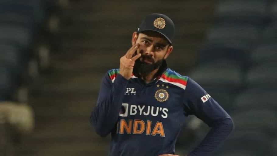 Virat Kohli: ವಿರಾಟ್ ಕೊಹ್ಲಿ ಇದ್ದಕ್ಕಿದ್ದಂತೆ ಟೀಂ ಇಂಡಿಯಾದ ಟಿ20 ನಾಯಕತ್ವ ತೊರೆಯಲು ಕಾರಣವೇನು? Virat Kohli: ವಿರಾಟ್ ಕೊಹ್ಲಿ ಇದ್ದಕ್ಕಿದ್ದಂತೆ ಟೀಂ ಇಂಡಿಯಾದ ಟಿ20 ನಾಯಕತ್ವ ತೊರೆಯಲು ಕಾರಣವೇನು?