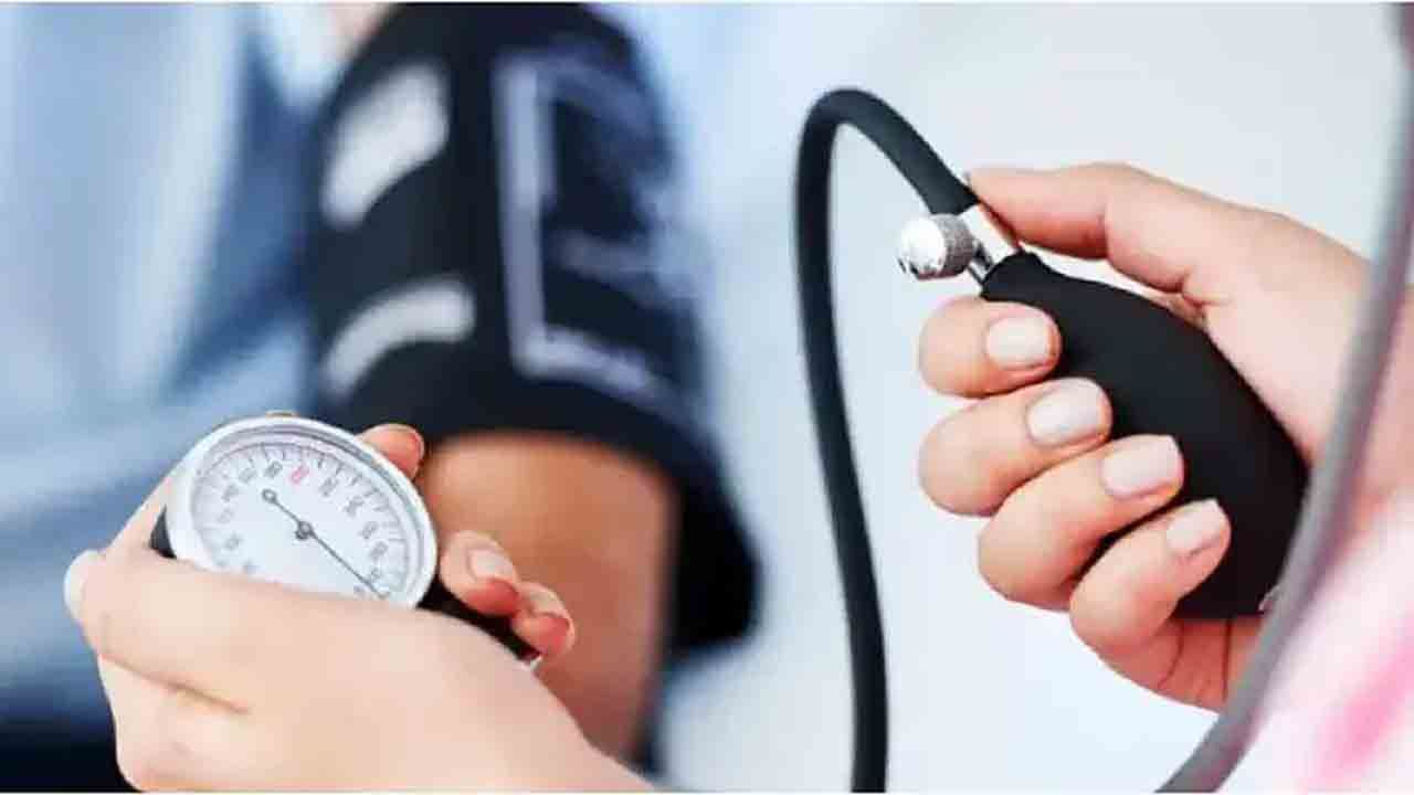 Blood Pressure: ಅಧಿಕ ರಕ್ತದೊತ್ತಡ ಸಮಸ್ಯೆಯೇ? ಪರಿಹಾರಕ್ಕಾಗಿ ಇಲ್ಲಿವೆ ಸಲಹೆಗಳು