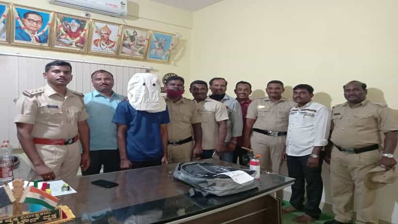 ಎಲೆಕ್ಟ್ರಾನಿಕ್ಸ್ ಅಂಗಡಿಗೆ ಬೆಂಕಿ: 24 ಗಂಟೆಗಳಲ್ಲಿ ಕ್ಯಾಷಿಯರ್ ಅರೆಸ್ಟ್, ಉದ್ದೇಶ ಏನು ಗೊತ್ತಾ!?