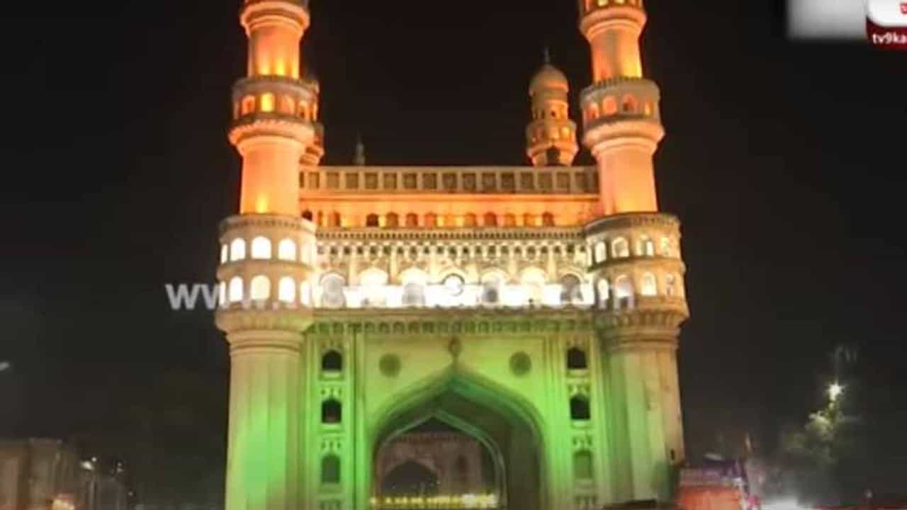 ಒಂದು ಬಿಲಿಯನ್ ಕೊವಿಡ್ ಲಸಿಕೆ ನೀಡಿದ ಸಾಧನೆ, ಭಾರತದಲ್ಲಿರುವ ಸ್ಮಾರಕಗಳಿಗೆ ದೀಪಾಲಂಕಾರ ಮಾಡಿ ಸಂಭ್ರಮಾಚರಣೆ!