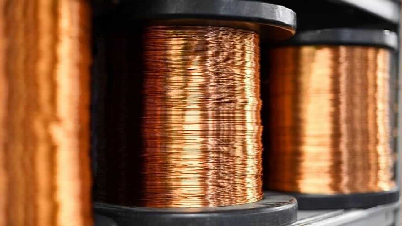 Copper Shortage: ತಾಮ್ರದ ದಾಸ್ತಾನು ಐತಿಹಾಸಿಕ ಕನಿಷ್ಠ ಮಟ್ಟಕ್ಕೆ; ಏನಿದರ ಪರಿಣಾಮ ಗೊತ್ತೆ? Copper Shortage: ತಾಮ್ರದ ದಾಸ್ತಾನು ಐತಿಹಾಸಿಕ ಕನಿಷ್ಠ ಮಟ್ಟಕ್ಕೆ; ಏನಿದರ ಪರಿಣಾಮ ಗೊತ್ತೆ?