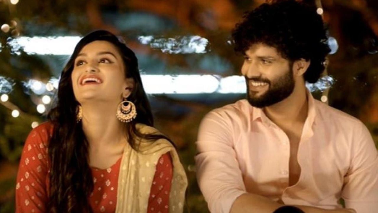 ‘ನಿನ್ನ ಸನಿಹಕೆ’ ವಿಮರ್ಶೆ: ಯಶಸ್ಸಿನ ಸನಿಹಕ್ಕೆ ಸೂರಜ್, ಧನ್ಯಾ; ಇದು ಹೊಸ ತಲೆಮಾರಿನ ಪ್ರೇಮಕಥೆ ‘ನಿನ್ನ ಸನಿಹಕೆ’ ವಿಮರ್ಶೆ: ಯಶಸ್ಸಿನ ಸನಿಹಕ್ಕೆ ಸೂರಜ್, ಧನ್ಯಾ; ಇದು ಹೊಸ ತಲೆಮಾರಿನ ಪ್ರೇಮಕಥೆ