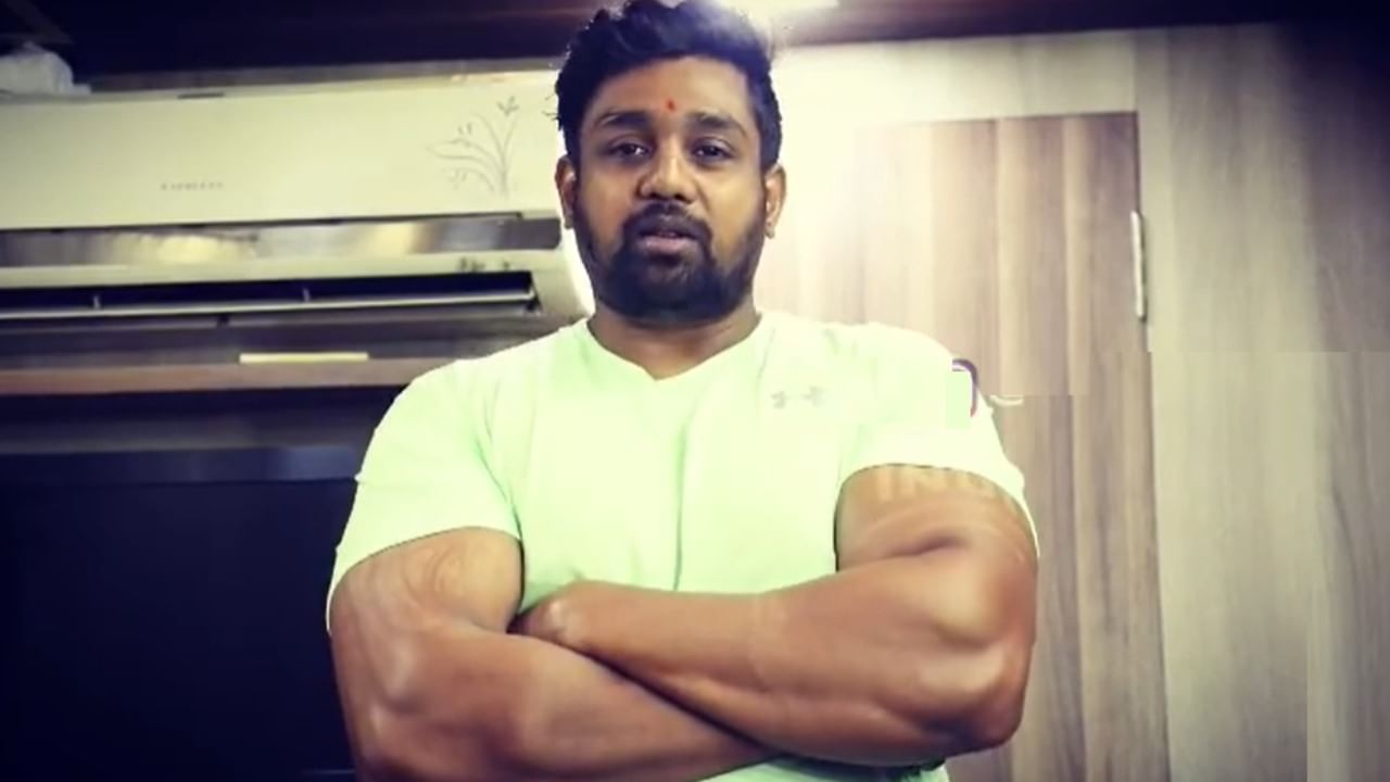 Dhruva Sarja: ‘ನಾನೇನು ದೊಡ್ಡ ಸೆಲೆಬ್ರಿಟಿ ಅಲ್ಲ’: ಬರ್ತ್ಡೇ ಬಗ್ಗೆ ಮುಖ್ಯ ನಿರ್ಧಾರ ಪ್ರಕಟಿಸಿದ ಧ್ರುವ ಸರ್ಜಾ Dhruva Sarja: ‘ನಾನೇನು ದೊಡ್ಡ ಸೆಲೆಬ್ರಿಟಿ ಅಲ್ಲ’: ಬರ್ತ್ಡೇ ಬಗ್ಗೆ ಮುಖ್ಯ ನಿರ್ಧಾರ ಪ್ರಕಟಿಸಿದ ಧ್ರುವ ಸರ್ಜಾ