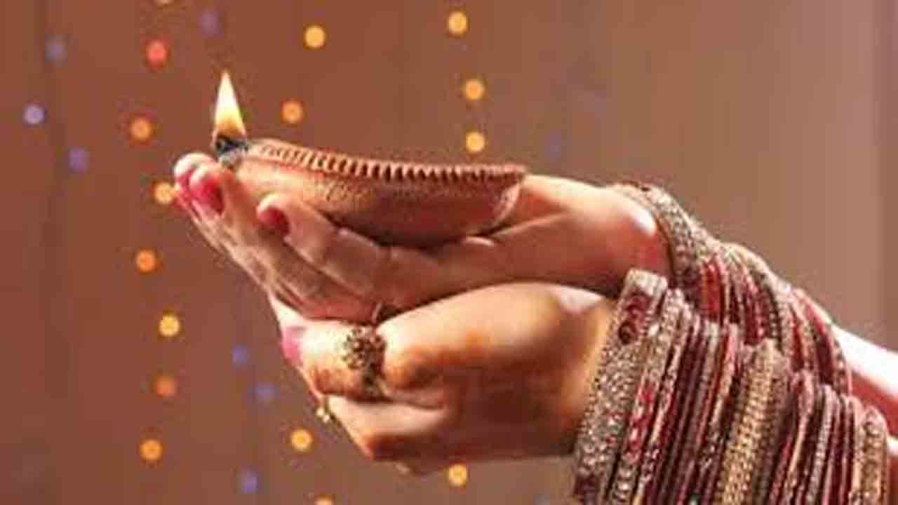 ಕೊವಿಡ್ ಸಮಯದಲ್ಲಿ ಆರೋಗ್ಯಕರ ಮತ್ತು ಸುರಕ್ಷಿತ ದೀಪಾವಳಿ ಆಚರಣೆಗೆ ಸರಳ ಸಲಹೆಗಳು