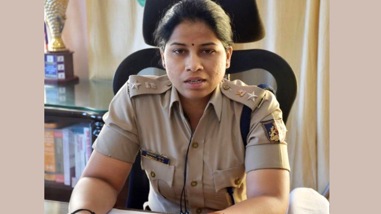 mandya politicians stop the transfer of ips suman pannekar as mandya superintendent of police