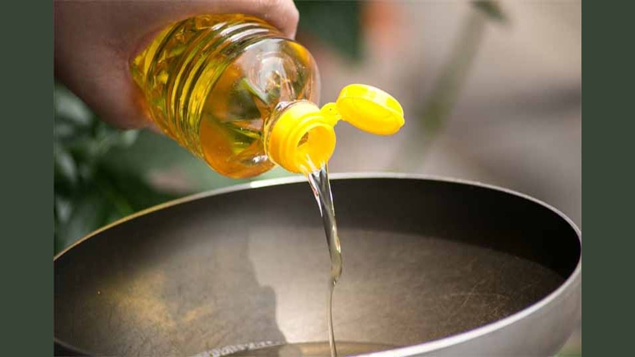 Edible Oil: ಖಾದ್ಯ ತೈಲ ಬೆಲೆ ತಗ್ಗಿಸಲು ಅವುಗಳ ದಾಸ್ತಾನು ಮಿತಿ ಮೇಲೆ ನಿರ್ಬಂಧ ಹೇರಿದ ಕೇಂದ್ರ ಸರ್ಕಾರ