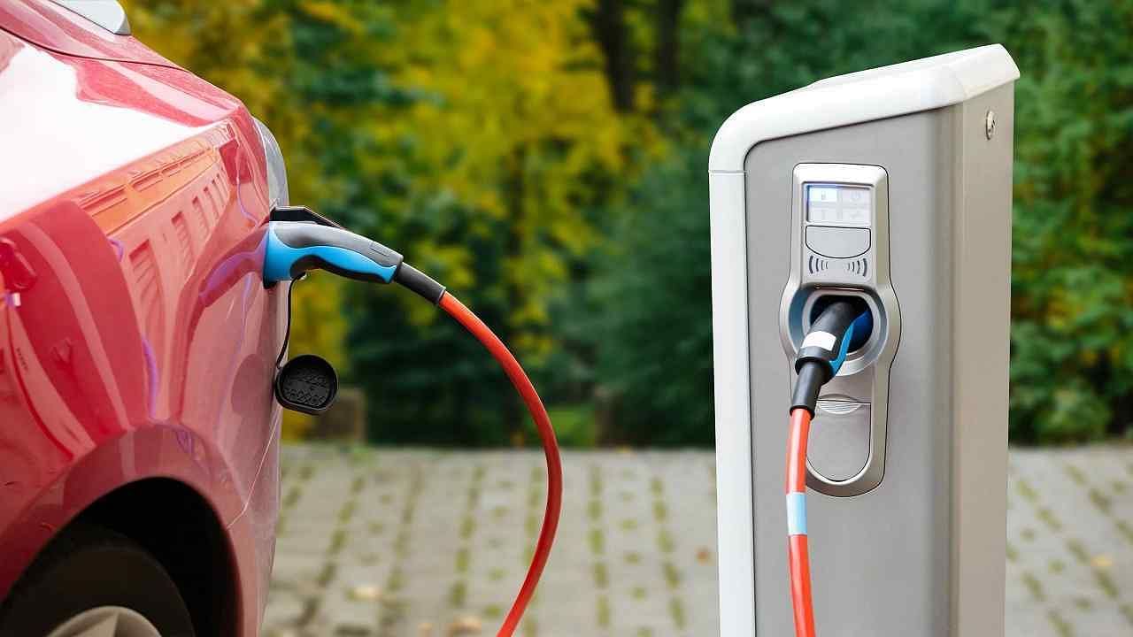 Tata Power EV Stations: ದೇಶದಾದ್ಯಂತ ಟಾಟಾ ಪವರ್​ನ 1000 ಎಲೆಕ್ಟ್ರಿಕ್ ವಾಹನ ಚಾರ್ಜಿಂಗ್ ಸ್ಟೇಷನ್​ಗಳು