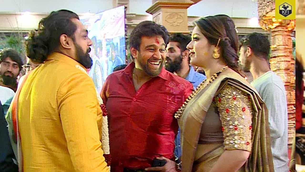 Meghana Raj: ಧ್ರುವ ಸರ್ಜಾ ಬರ್ತ್ಡೇಗೆ ವಿಶೇಷವಾಗಿ ವಿಶ್ ಮಾಡಿದ ಮೇಘನಾ ರಾಜ್ Meghana Raj: ಧ್ರುವ ಸರ್ಜಾ ಬರ್ತ್ಡೇಗೆ ವಿಶೇಷವಾಗಿ ವಿಶ್ ಮಾಡಿದ ಮೇಘನಾ ರಾಜ್
