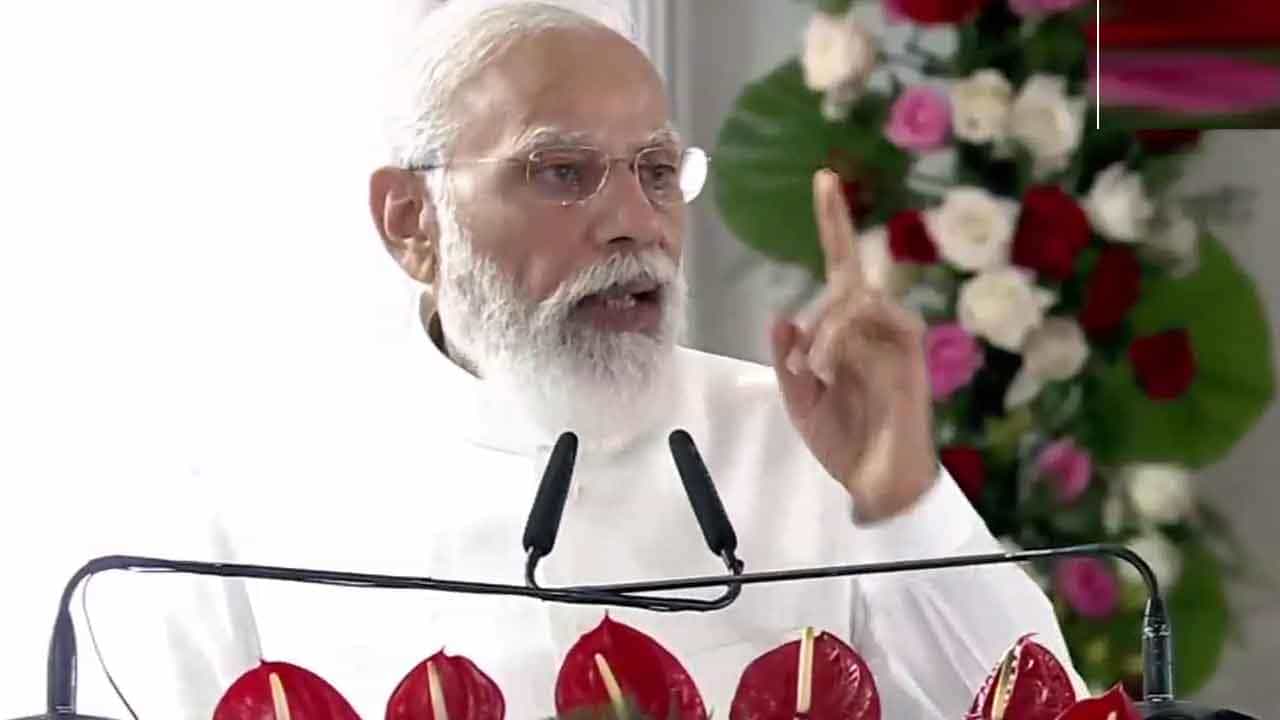 Modi Kushinagar Airport ಉತ್ತರ ಪ್ರದೇಶ ಕುಶಿನಗರದಲ್ಲಿರುವ ವಿಮಾನ ನಿಲ್ದಾಣ ಉದ್ಘಾಟಿಸಿದ ನರೇಂದ್ರ ಮೋದಿ, ಶ್ರೀಲಂಕಾದಿಂದ ಬಂತು ಮೊದಲ ವಿಮಾನ Modi Kushinagar Airport ಉತ್ತರ ಪ್ರದೇಶ ಕುಶಿನಗರದಲ್ಲಿರುವ ವಿಮಾನ ನಿಲ್ದಾಣ ಉದ್ಘಾಟಿಸಿದ ನರೇಂದ್ರ ಮೋದಿ, ಶ್ರೀಲಂಕಾದಿಂದ ಬಂತು ಮೊದಲ ವಿಮಾನ
