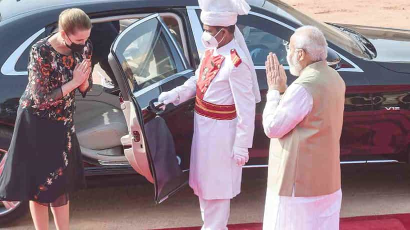 ಮೆಟ್ಟೆ ಫ್ರೆಡ್ರಿಕ್ಸನ್ರನ್ನು ಬರಮಾಡಿಕೊಂಡ ಪ್ರಧಾನಿ ಮೋದಿ; ರಾಜ್ಘಾಟ್ನಲ್ಲಿ ಗಾಂಧಿಗೆ ಗೌರವ ಸಲ್ಲಿಸಿದ ಡೆನ್ಮಾರ್ಕ್ ಪ್ರಧಾನಿ