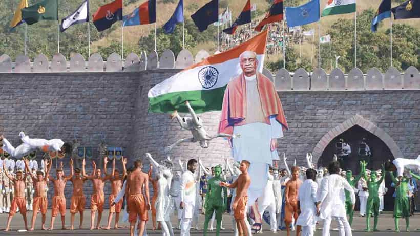 National Unity Day 2021: ರಾಷ್ಟ್ರೀಯ ಏಕತಾ ದಿವಸ್ ಆಚರಣೆ; ಸರ್ದಾರ್ ವಲ್ಲಭಭಾಯಿ ಪಟೇಲ್ ಪ್ರತಿಮೆಗೆ ಅಮಿತ್ ಶಾರಿಂದ ಮಾಲಾರ್ಪಣೆ