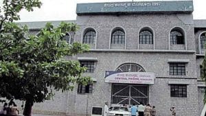 ಪರಪ್ಪನ ಅಗ್ರಹಾರದಲ್ಲಿ ಜೈಲಧಿಕಾರಿಗಳ ದುರಾಡಳಿತ ಆರೋಪ, ಖೈದಿಗಳ ಉಪವಾಸ ಪ್ರತಿಭಟನೆ; ಟಿವಿ9 ವಿಶೇಷ ವರದಿ ಇಲ್ಲಿದೆ