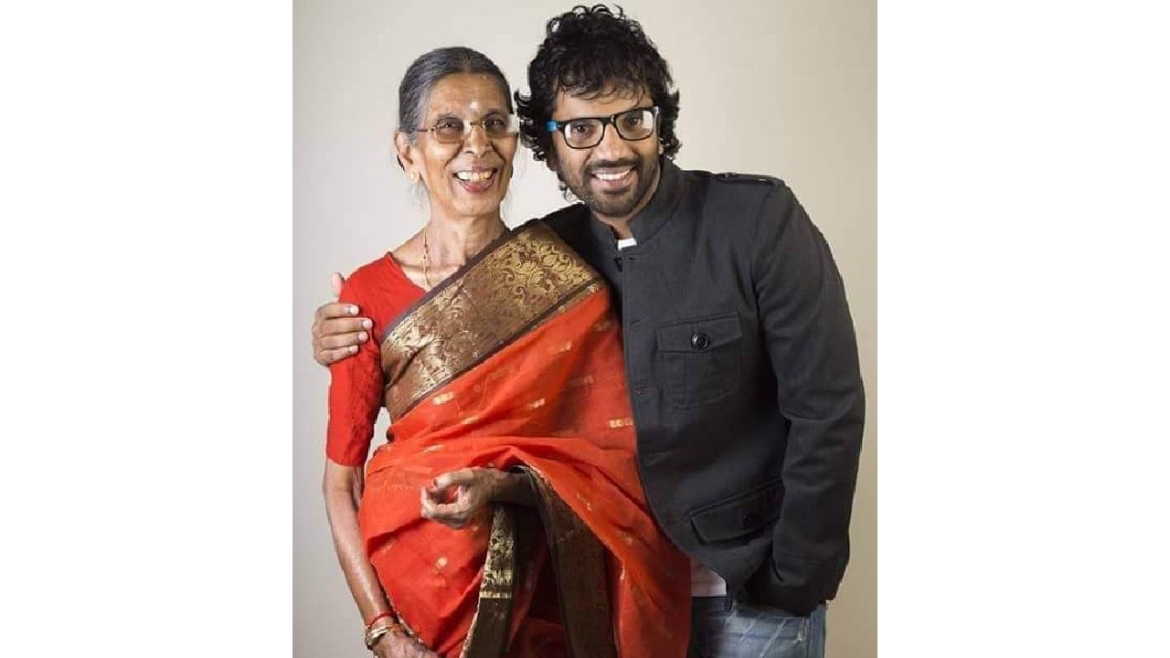 Neenasam Sathish with his mother