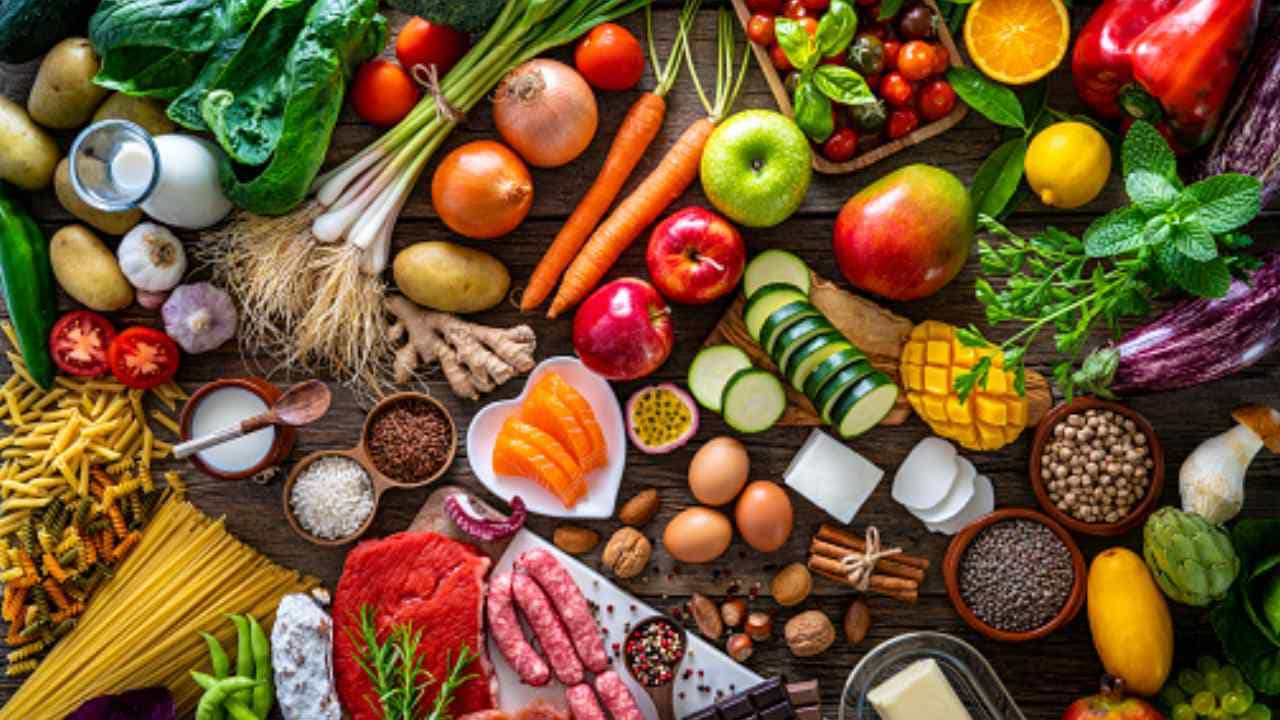 World Food Day 2021: ಇಂದು ವಿಶ್ವ ಆಹಾರ ದಿನ; ಹಿನ್ನೆಲೆ, ಉದ್ದೇಶ ಹಾಗೂ ಈ ವರ್ಷದ ಪರಿಕಲ್ಪನೆಯ ಕುರಿತ ಮಾಹಿತಿ ಇಲ್ಲಿದೆ World Food Day 2021: ಇಂದು ವಿಶ್ವ ಆಹಾರ ದಿನ; ಹಿನ್ನೆಲೆ, ಉದ್ದೇಶ ಹಾಗೂ ಈ ವರ್ಷದ ಪರಿಕಲ್ಪನೆಯ ಕುರಿತ ಮಾಹಿತಿ ಇಲ್ಲಿದೆ