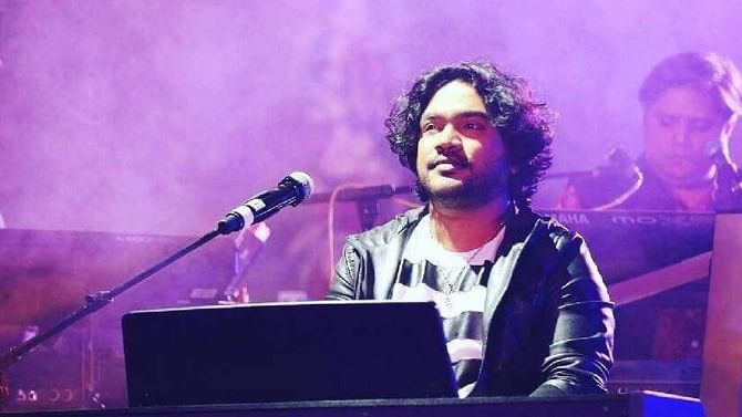 Arjun Janya: ಅರ್ಜುನ್ ಜನ್ಯ ಬತ್ತಳಿಕೆಯಲ್ಲಿ ಈಗ ಒಟ್ಟು ಎಷ್ಟು ಚಿತ್ರಗಳಿವೆ ಗೊತ್ತಾ? ಇಲ್ಲಿದೆ ಮಾಹಿತಿ Arjun Janya: ಅರ್ಜುನ್ ಜನ್ಯ ಬತ್ತಳಿಕೆಯಲ್ಲಿ ಈಗ ಒಟ್ಟು ಎಷ್ಟು ಚಿತ್ರಗಳಿವೆ ಗೊತ್ತಾ? ಇಲ್ಲಿದೆ ಮಾಹಿತಿ