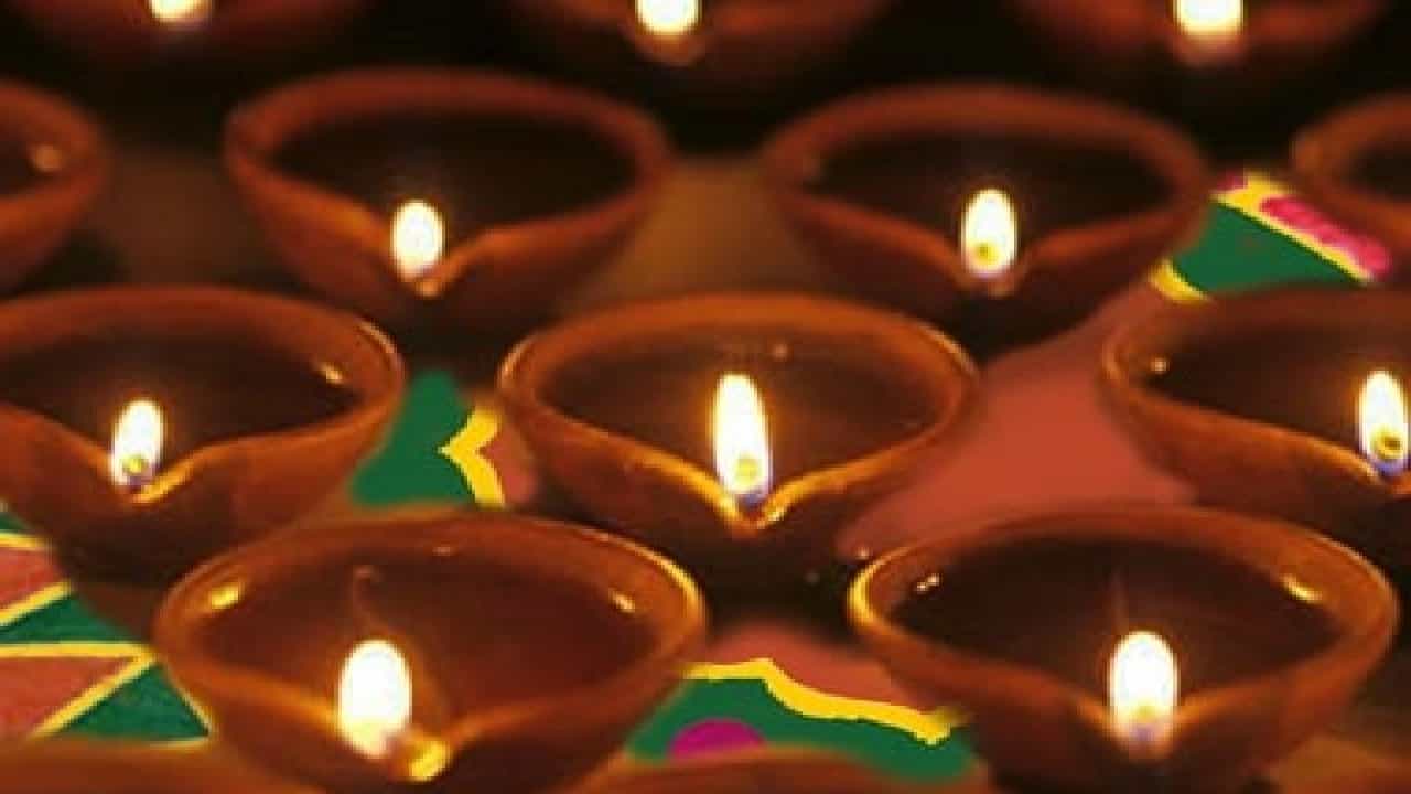 ಮಾಲ್​ಗಳಲ್ಲೂ ಮಣ್ಣಿನ ಹಣತೆ ಮಾರಾಟಕ್ಕೆ ಅವಕಾಶ ನೀಡಲು ಸರ್ಕಾರ ಚಿಂತನೆ