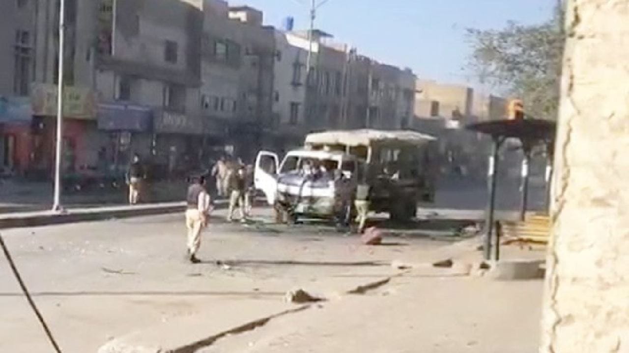 Pakistan Police Killed