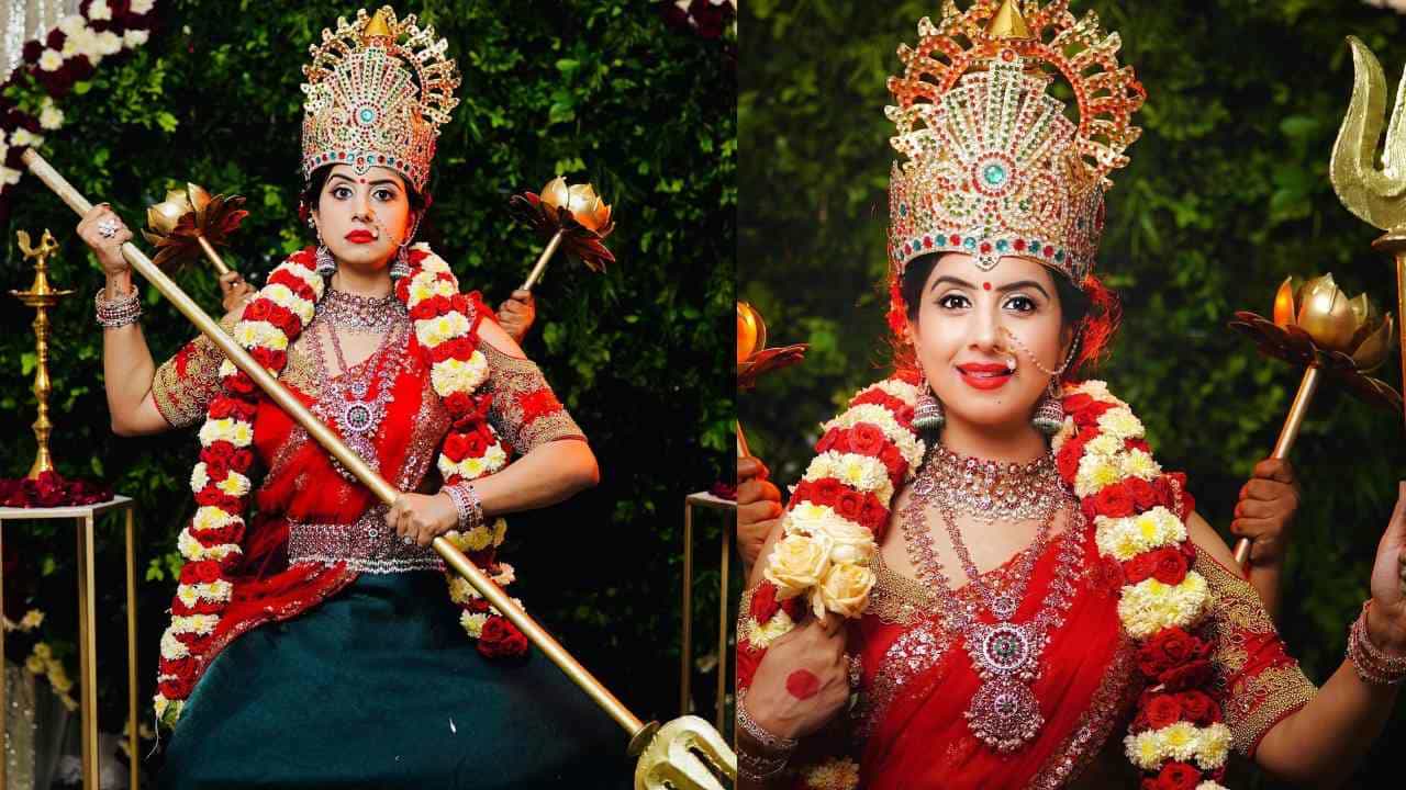 ನವರಾತ್ರಿ ಹಬ್ಬದ ಪ್ರಯುಕ್ತ ನಟಿ ಸಂಜನಾ ಗಲ್ರಾನಿ ಹೊಸ ಫೋಟೋಶೂಟ್ ಮಾಡಿಸಿದ್ದಾರೆ. ದುರ್ಗಾ ಮಾತೆಯ ವೇಷ ಧರಿಸಿ ಅವರು ಕ್ಯಾಮೆರಾಗೆ ಪೋಸ್ ನೀಡಿದ್ದಾರೆ.
