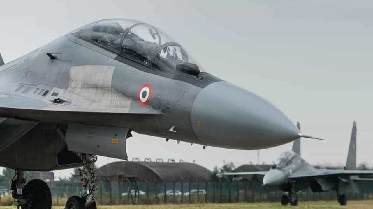National Defence: ಸುಖೋಯ್ ಯುದ್ಧ ವಿಮಾನ: ಭಾರತೀಯ ವಾಯುಪಡೆಯ ಸುದೀರ್ಘ ಭರವಸೆ National Defence: ಸುಖೋಯ್ ಯುದ್ಧ ವಿಮಾನ: ಭಾರತೀಯ ವಾಯುಪಡೆಯ ಸುದೀರ್ಘ ಭರವಸೆ