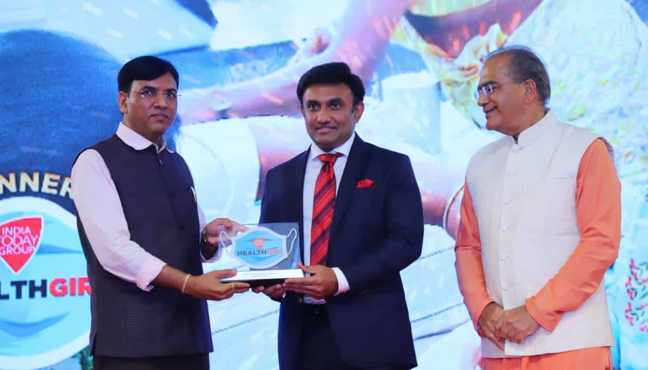 ಕರ್ನಾಟಕಕ್ಕೆ ‘ಕೊವಿಡ್ ವಿರುದ್ಧ ಹೋರಾಡುತ್ತಿರುವ ಅತ್ಯುತ್ತಮ ರಾಜ್ಯ' ವಿಭಾಗದ ಇಂಡಿಯಾ ಟುಡೇ ಹೆಲ್ತ್ ಗಿರಿ ಪ್ರಶಸ್ತಿ ಪ್ರದಾನ ಕರ್ನಾಟಕಕ್ಕೆ ‘ಕೊವಿಡ್ ವಿರುದ್ಧ ಹೋರಾಡುತ್ತಿರುವ ಅತ್ಯುತ್ತಮ ರಾಜ್ಯ' ವಿಭಾಗದ ಇಂಡಿಯಾ ಟುಡೇ ಹೆಲ್ತ್ ಗಿರಿ ಪ್ರಶಸ್ತಿ ಪ್ರದಾನ