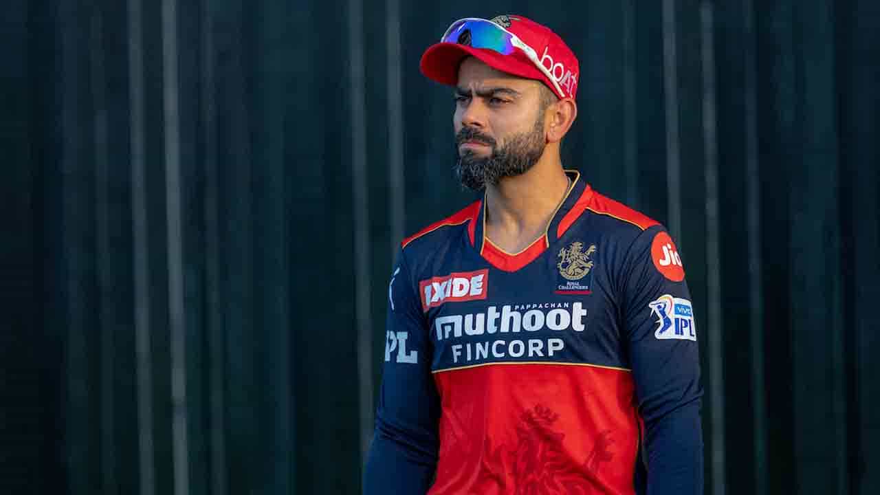 Virat Kohli: ಎಸ್ಆರ್ಹೆಚ್ ವಿರುದ್ಧ ಸೋಲು: ಆರ್ಸಿಬಿ ನಾಯಕ ವಿರಾಟ್ ಕೊಹ್ಲಿ ದೂರಿದ್ದು ಯಾರನ್ನ ಗೊತ್ತಾ? Virat Kohli: ಎಸ್ಆರ್ಹೆಚ್ ವಿರುದ್ಧ ಸೋಲು: ಆರ್ಸಿಬಿ ನಾಯಕ ವಿರಾಟ್ ಕೊಹ್ಲಿ ದೂರಿದ್ದು ಯಾರನ್ನ ಗೊತ್ತಾ?