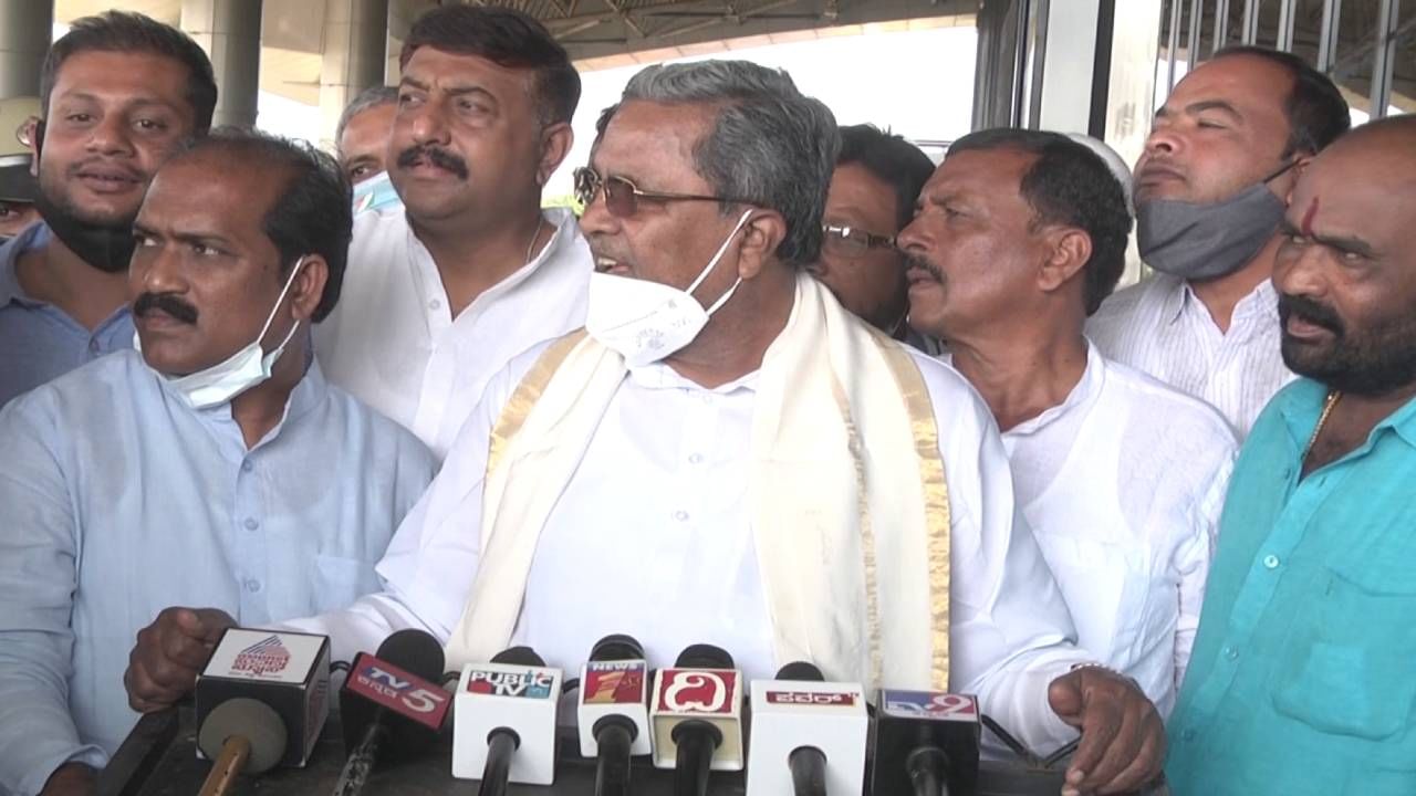 Siddaramaiah: ಜಿಟಿ ದೇವೇಗೌಡ ನನ್ನನ್ನೇ ಚುನಾವಣೆಯಲ್ಲಿ ಸೋಲಿಸಿದ್ದ ಗಿರಾಕಿ; ಜಿಟಿಡಿ ಬಗ್ಗೆ ಸಿದ್ದರಾಮಯ್ಯ ಗುಣಗಾನ