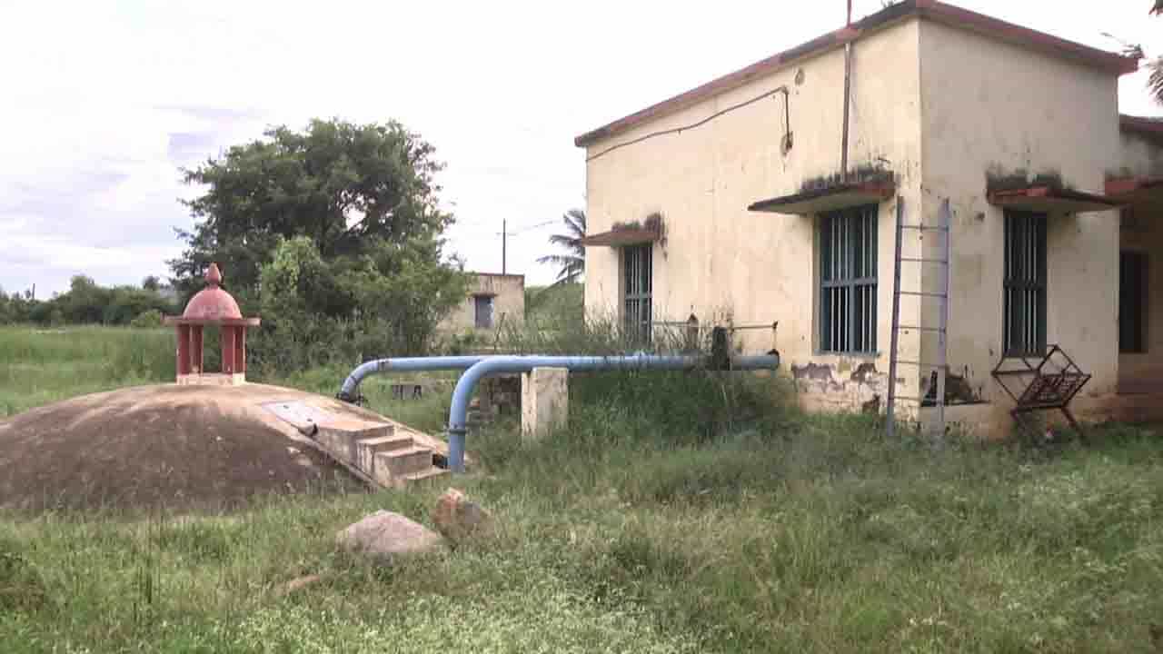 KC Valley: ಕೋಲಾರದ ಜೀವನಾಡಿ ಕೆರೆಗಳಿಗೆ ಹರಿದ ಕೆಸಿ ವ್ಯಾಲಿ ನೀರು, ಜನರಲ್ಲಿ ಮನೆ ಮಾಡಿದ ಆತಂಕ KC Valley: ಕೋಲಾರದ ಜೀವನಾಡಿ ಕೆರೆಗಳಿಗೆ ಹರಿದ ಕೆಸಿ ವ್ಯಾಲಿ ನೀರು, ಜನರಲ್ಲಿ ಮನೆ ಮಾಡಿದ ಆತಂಕ