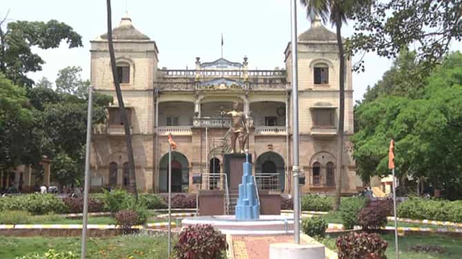 ಸ್ಮಾರ್ಟ್ ಸಿಟಿ ಯೋಜನೆ ಹುಬ್ಬಳ್ಳಿಗಷ್ಟೇ ಸೀಮಿತ ಆರೋಪ; ಧಾರವಾಡಕ್ಕೆ ಪ್ರತ್ಯೇಕ ಪಾಲಿಕೆ ನಿರ್ಮಿಸಲು ಆಗ್ರಹ
