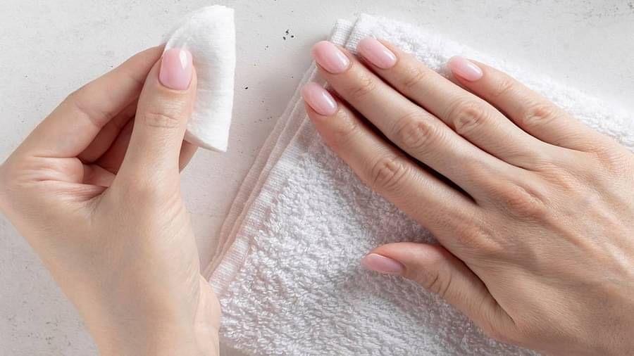 Hand Prediction: Know Your Personality With Finger Manicure | Know your  future character by your nail color and size | PiPa News
