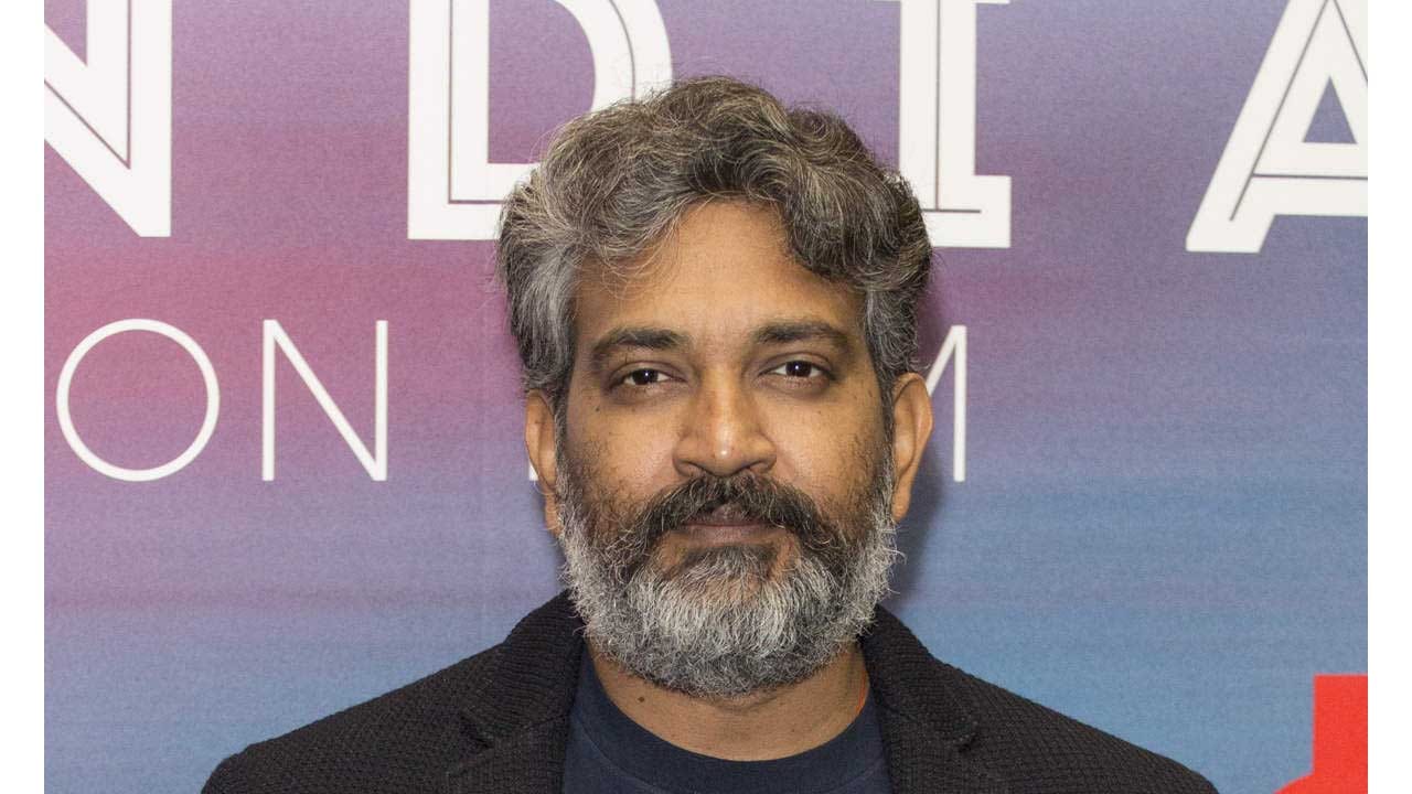 ಟಾಲಿವುಡ್ಗೆ ನಡುಕ ಹುಟ್ಟಿಸಿದ ರಾಜಮೌಳಿ; ಬಿಗ್ ಬಜೆಟ್ ಚಿತ್ರಗಳ ಗತಿಯೇನು? ಟಾಲಿವುಡ್ಗೆ ನಡುಕ ಹುಟ್ಟಿಸಿದ ರಾಜಮೌಳಿ; ಬಿಗ್ ಬಜೆಟ್ ಚಿತ್ರಗಳ ಗತಿಯೇನು?