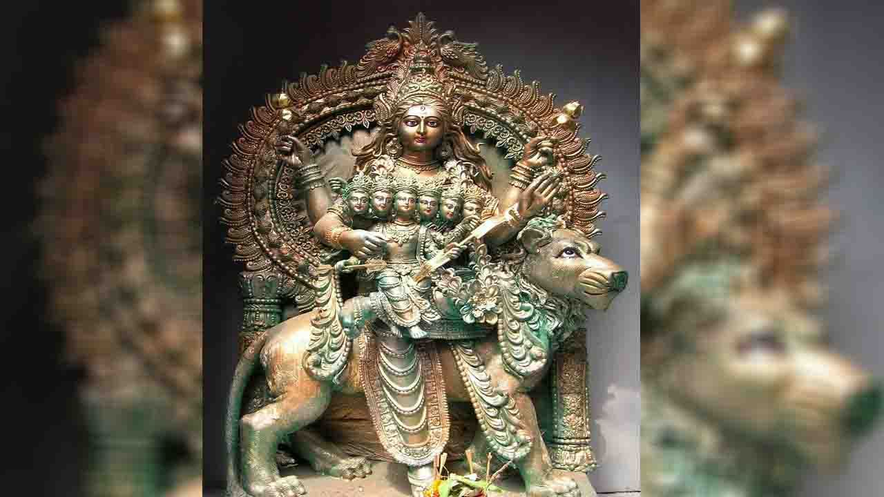 ನವರಾತ್ರಿ 2021 ಐದನೇ ದಿನ: ಯಾರು ಈ ಸ್ಕಂದಮಾತಾ? ಇಲ್ಲಿದೆ ಮಂತ್ರ ನವರಾತ್ರಿ 2021 ಐದನೇ ದಿನ: ಯಾರು ಈ ಸ್ಕಂದಮಾತಾ? ಇಲ್ಲಿದೆ ಮಂತ್ರ