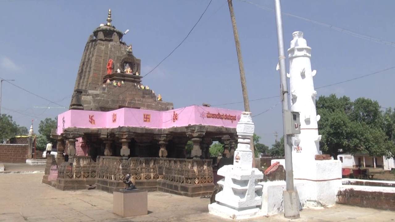 ಐತಿಹಾಸಿಕ ದೇವಾಲಯ ಅಧಿಕಾರಿಗಳ ನಿರ್ಲಕ್ಷ್ಯದಿಂದ ಅನಾಥ; ಪುರಾತತ್ವ ಇಲಾಖೆಯ ವಿರುದ್ಧ ಜನರ ಆಕ್ರೋಶ