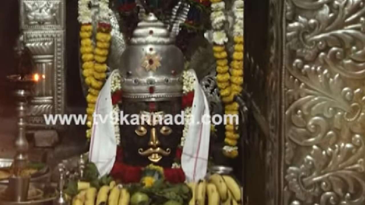 Temple Tour: ಉದ್ಭವ ಮೂರ್ತಿಯಾಗಿ ವೀರಭದ್ರ ಸ್ವಾಮಿ ಎದ್ದು ನಿಂತ ದೇವಾಲಯದ ದರ್ಶನ ಪಡೆಯಿರಿ