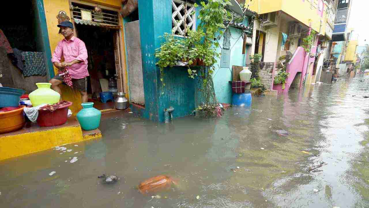 Tamil Nadu Rains: ತಮಿಳುನಾಡಿನಲ್ಲಿ ಇಂದು ಸಂಜೆ ಭರ್ಜರಿ ಮಳೆ ಸಾಧ್ಯತೆ; ಚೆನ್ನೈನಲ್ಲಿ ರೆಡ್​ ಅಲರ್ಟ್​​