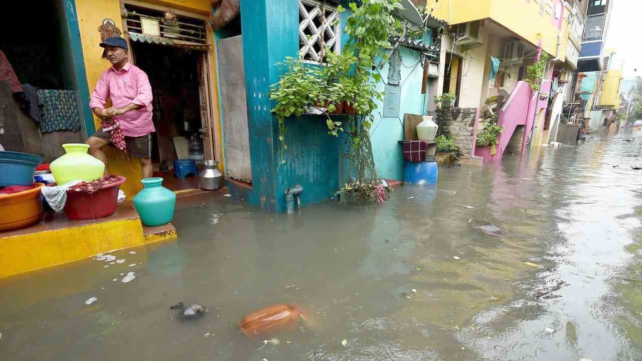 Tamil Nadu Rains: ತಮಿಳುನಾಡಿನಲ್ಲಿ ಇಂದು ಸಂಜೆ ಭರ್ಜರಿ ಮಳೆ ಸಾಧ್ಯತೆ; ಚೆನ್ನೈನಲ್ಲಿ ರೆಡ್​ ಅಲರ್ಟ್​​