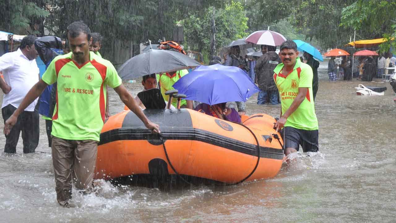 Chennai Rain ತಮಿಳುನಾಡಿನಲ್ಲಿ ಭಾರೀ ಮಳೆಯಿಂದಾಗಿ 5 ಸಾವು; ನವೆಂಬರ್ 11ರವರೆಗೆ ರೆಡ್ ಅಲರ್ಟ್ ಘೋಷಣೆ 