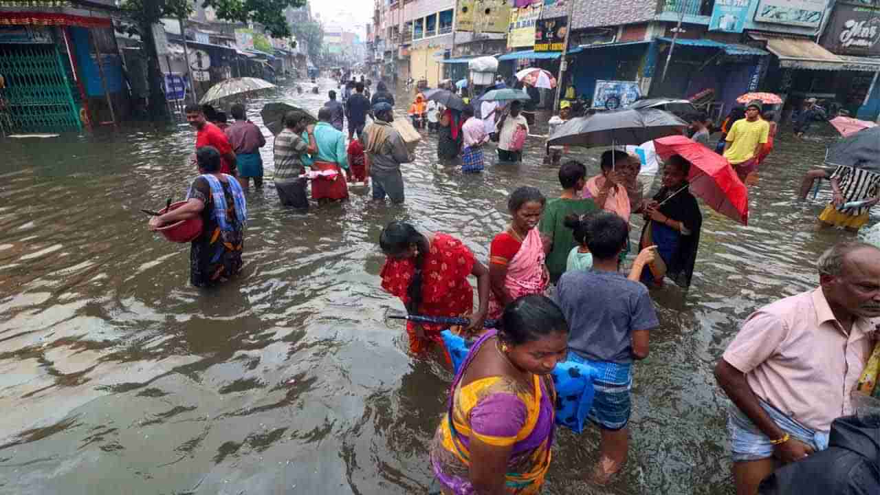 Tamil Nadu Rains ತಮಿಳುನಾಡಿನ ಕೆಲವು ಭಾಗಗಳಲ್ಲಿ ಭಾರೀ ಮಳೆ ಸಾಧ್ಯತೆ; 9 ಜಿಲ್ಲೆಗಳಲ್ಲಿ ರಜೆ ಘೋಷಣೆ