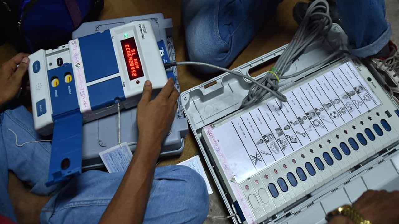Tripura civic polls ತ್ರಿಪುರಾ ಸ್ಥಳೀಯ ಸಂಸ್ಥೆಗಳ ಚುನಾವಣೆ; ಬಿಗಿ ಭದ್ರತೆಯ ನಡುವೆ 222 ಸ್ಥಾನಗಳಿಗೆ ಮತ ಎಣಿಕೆ Tripura civic polls ತ್ರಿಪುರಾ ಸ್ಥಳೀಯ ಸಂಸ್ಥೆಗಳ ಚುನಾವಣೆ; ಬಿಗಿ ಭದ್ರತೆಯ ನಡುವೆ 222 ಸ್ಥಾನಗಳಿಗೆ ಮತ ಎಣಿಕೆ