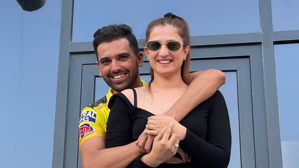 IND vs NZ: ಲೈವ್ ಮ್ಯಾಚ್ನಲ್ಲೂ ದೀಪಕ್ ಚಹರ್ಗೆ ತನ್ನ ಪ್ರೇಯಸಿಯದ್ದೇ ಚಿಂತೆ! ವಿಡಿಯೋ ಸಾಕ್ಷಿ ಇದೆ ನೋಡಿ IND vs NZ: ಲೈವ್ ಮ್ಯಾಚ್ನಲ್ಲೂ ದೀಪಕ್ ಚಹರ್ಗೆ ತನ್ನ ಪ್ರೇಯಸಿಯದ್ದೇ ಚಿಂತೆ! ವಿಡಿಯೋ ಸಾಕ್ಷಿ ಇದೆ ನೋಡಿ