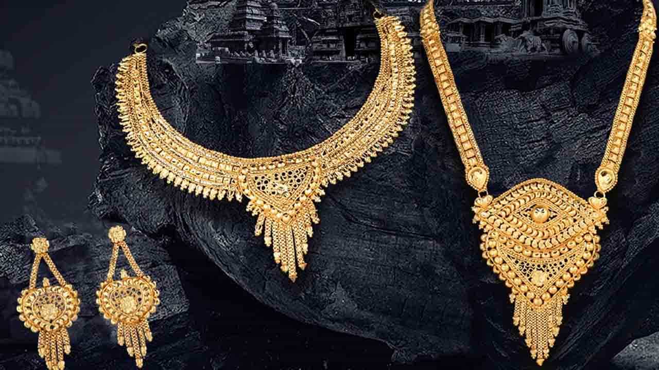Gold and Silver Price: ಚಿನ್ನ ಸ್ಥಿರ, ಬೆಳ್ಳಿ ಬೆಲೆ ಇಳಿಕೆ; ಪ್ರಮುಖ ನಗರಗಳಲ್ಲಿನ ದರ ವಿವರ ಇಲ್ಲಿದೆ ಚೆಕ್​ ಮಾಡಿ