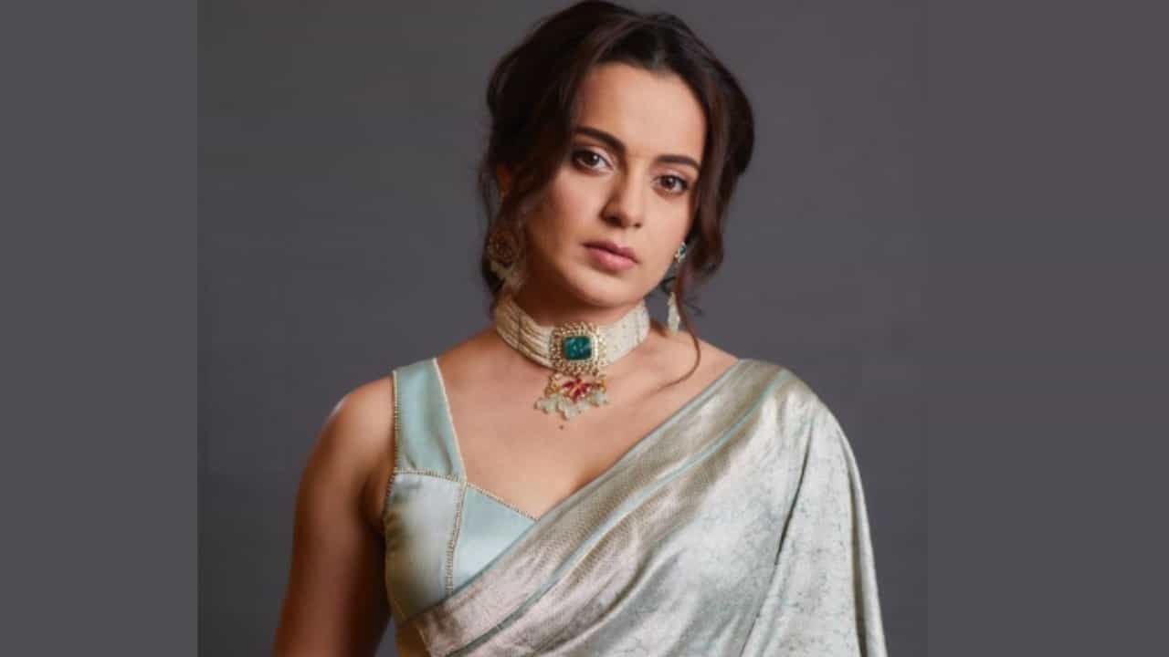 Kangana Ranaut: ‘ನಿಮ್ಮನ್ನು ಬಂಧಿಸಿಕೊಳ್ಳಬೇಡಿ, ಸ್ವತಂತ್ರರಾಗುವತ್ತ ಯೋಚಿಸಿ’; ಹಿಜಾಬ್ ಪ್ರಕರಣದ ಕುರಿತು ಕಂಗನಾ ಪ್ರತಿಕ್ರಿಯೆ Kangana Ranaut: ‘ನಿಮ್ಮನ್ನು ಬಂಧಿಸಿಕೊಳ್ಳಬೇಡಿ, ಸ್ವತಂತ್ರರಾಗುವತ್ತ ಯೋಚಿಸಿ’; ಹಿಜಾಬ್ ಪ್ರಕರಣದ ಕುರಿತು ಕಂಗನಾ ಪ್ರತಿಕ್ರಿಯೆ